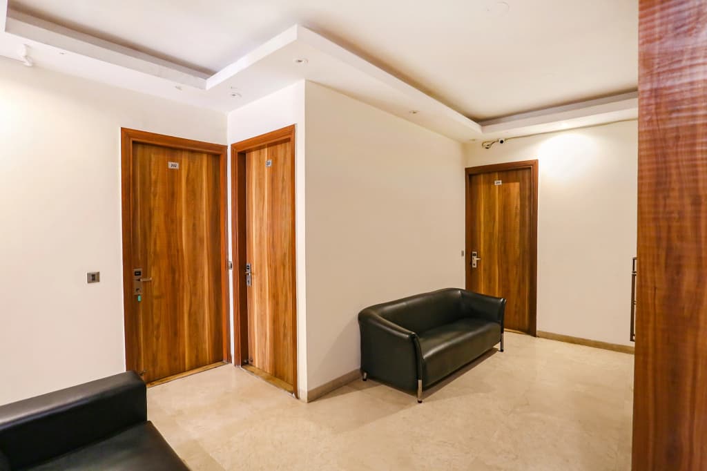 Hotel Royal Touch - photo 6