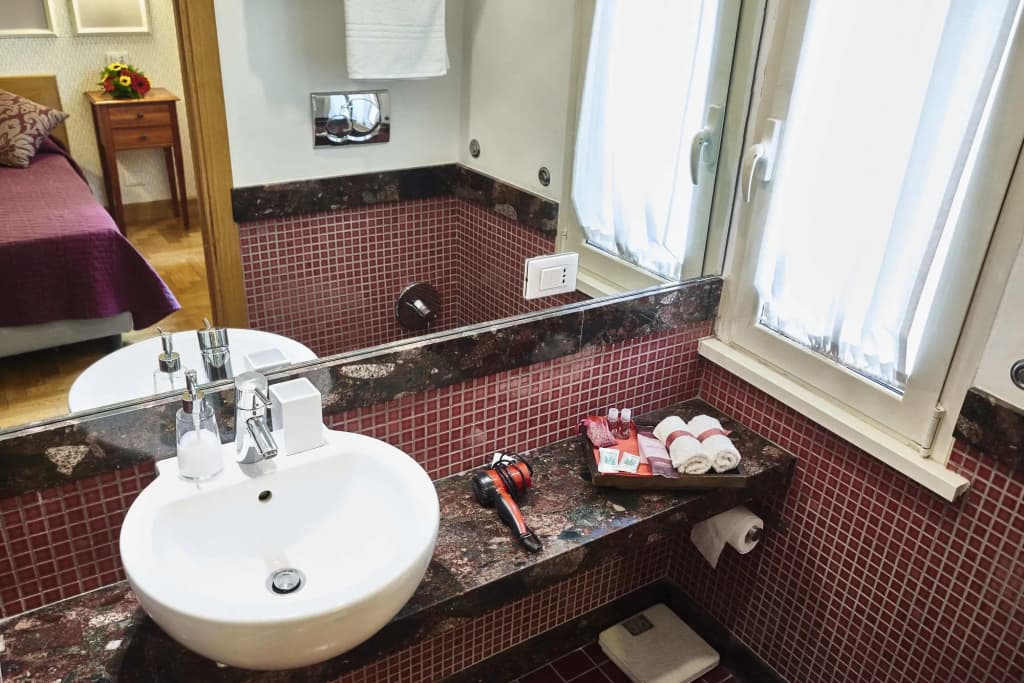 Domus Cavour Guest house - photo 8