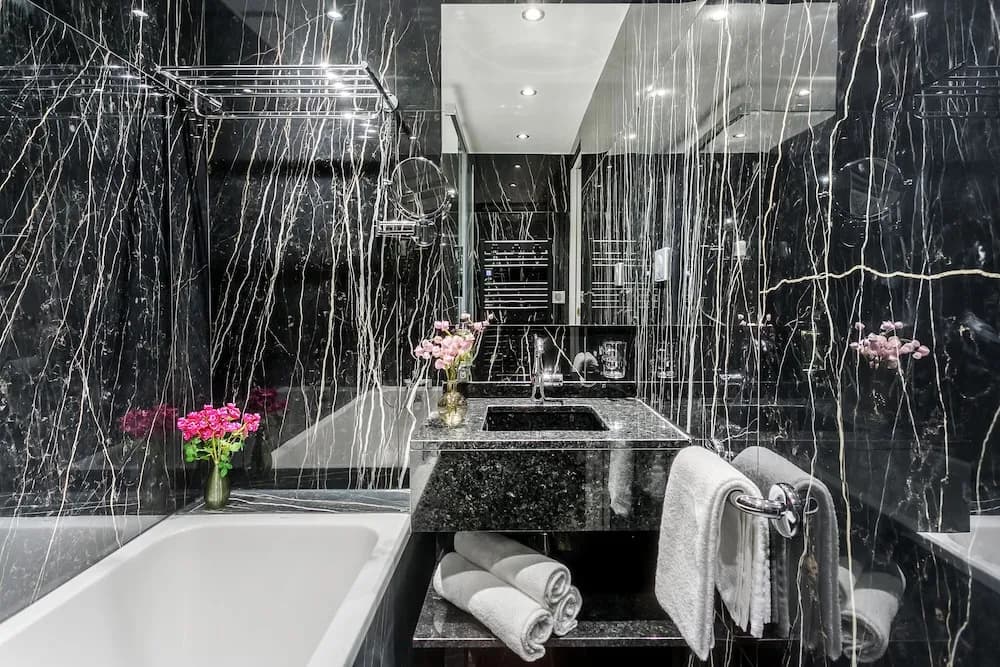Luxury 3 Bedroom 2 Bathroom Palace Apartment - AC - Louvre - photo 18