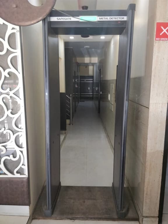 Hotel Dilli - photo 9