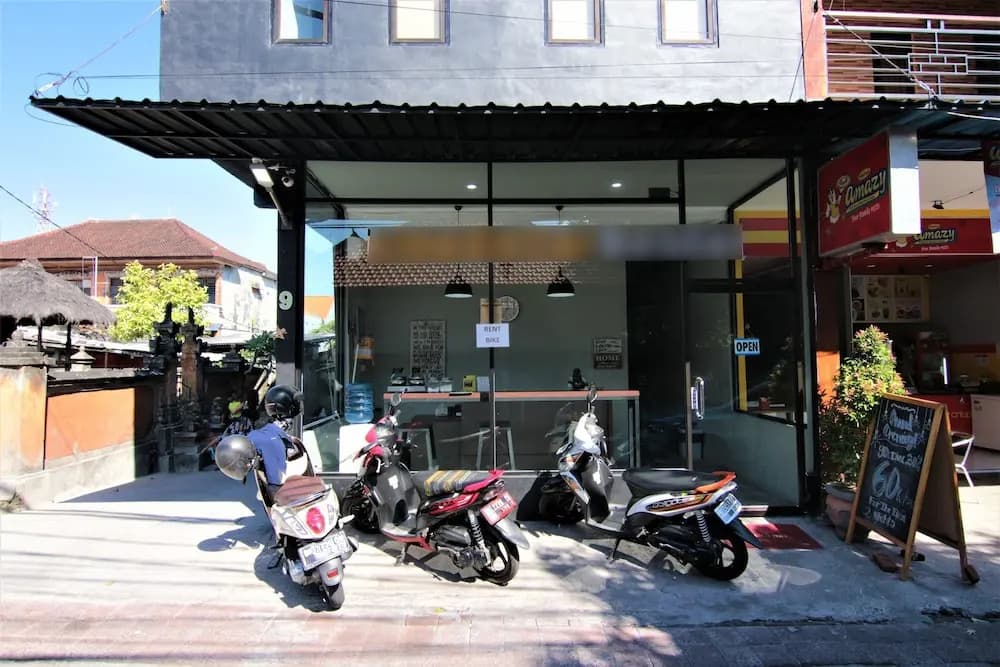 ZEN Hostel Jalan Patimura Legian - photo 9