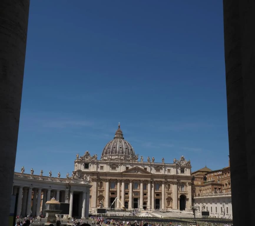 Purple Home Vatican Museums - photo 35
