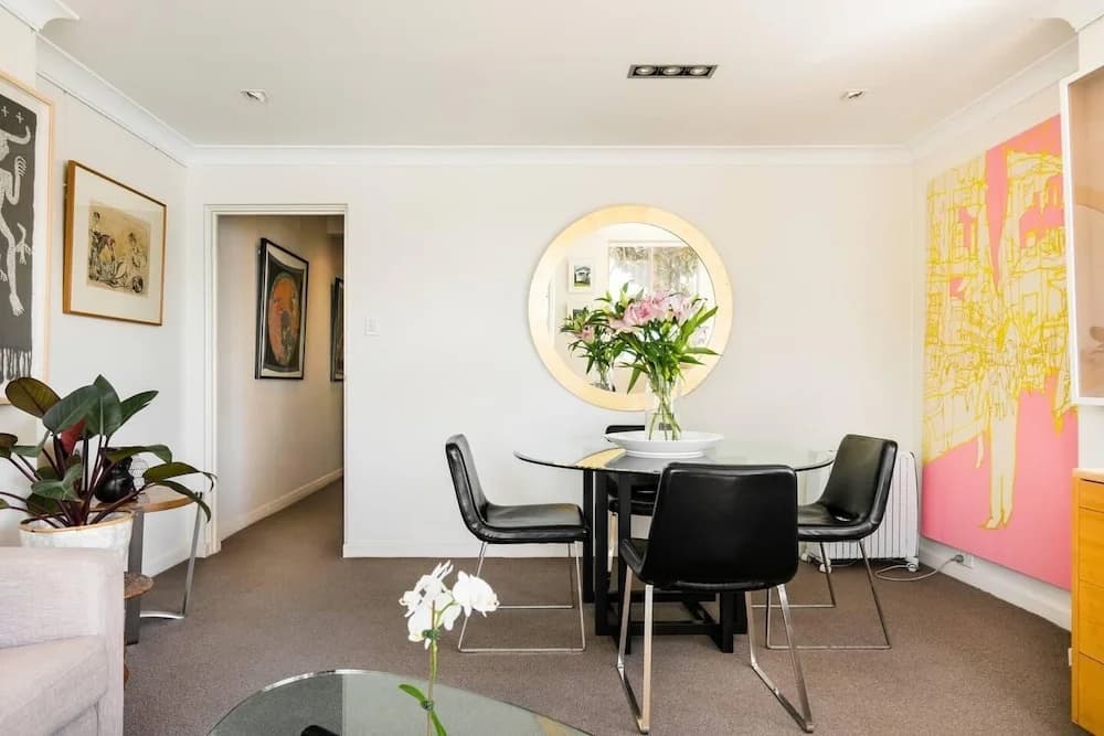 Waterfront Apartment Brimming With Inspirational Artwork - photo 9