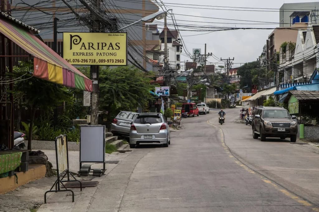 Paripas Express Hotel Patong - photo 15