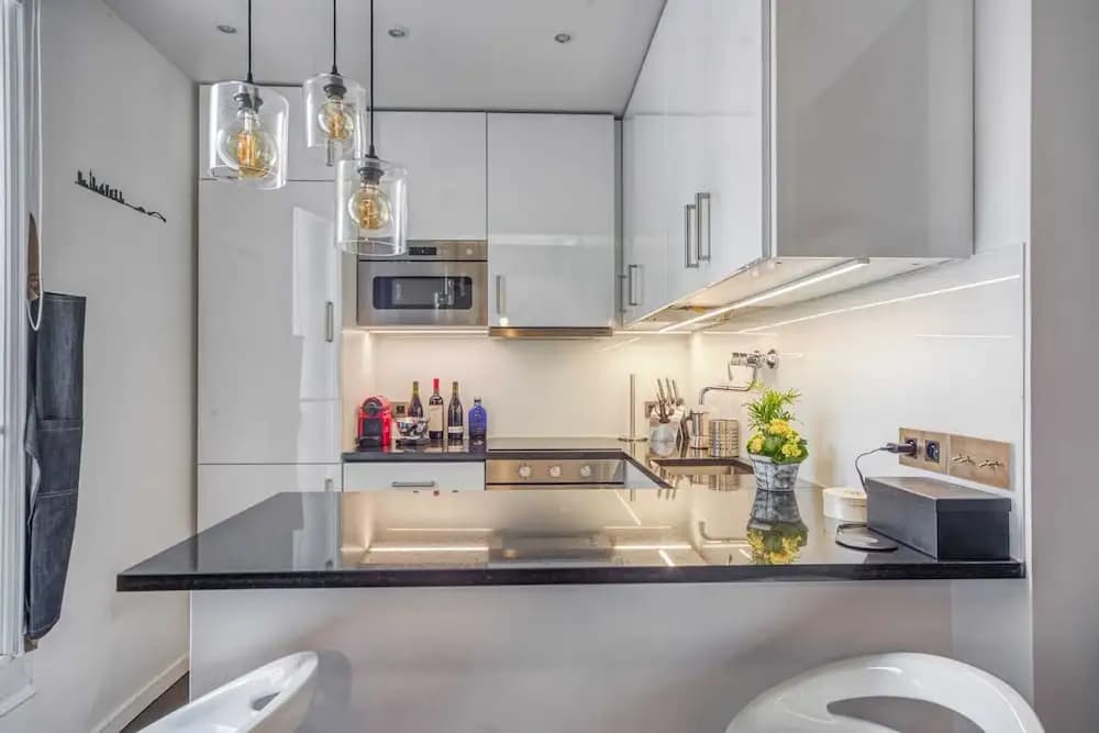 Luxe Apartment Near Père Lachaise Cemetery - photo 7