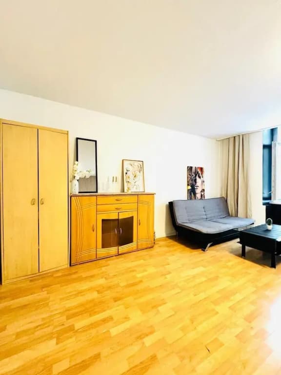 Bright 1BR Apartment Near Augarten - photo 7