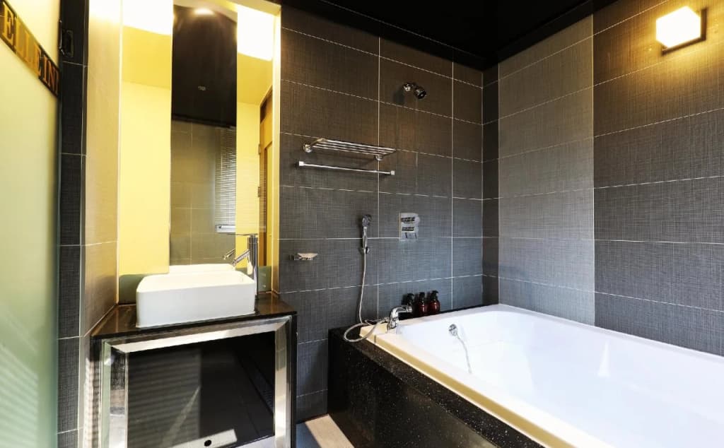 Elle Inn Hotel - photo 9