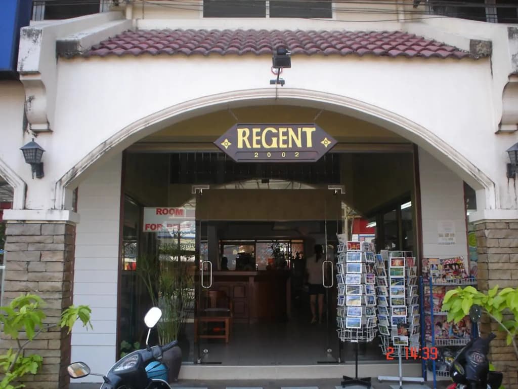 OYO 320 Regent 2002 Guest House - main photo