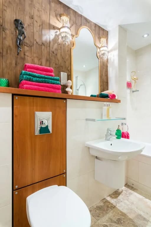 Quirky 1 Bedroom Apartment Next to Holyrood Palace - photo 17
