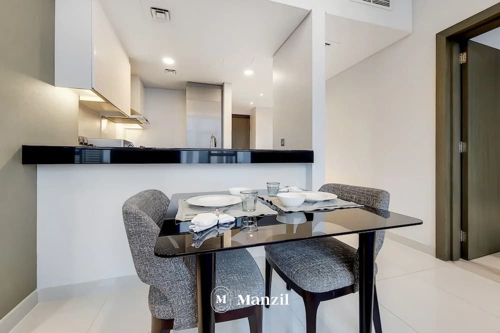 Manzil - 1BR in Business Bay w Burj & Canal Views - photo 10