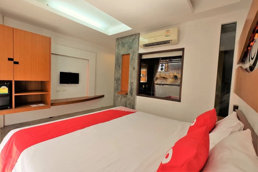 OYO 466 Vibes Patong - photo 4