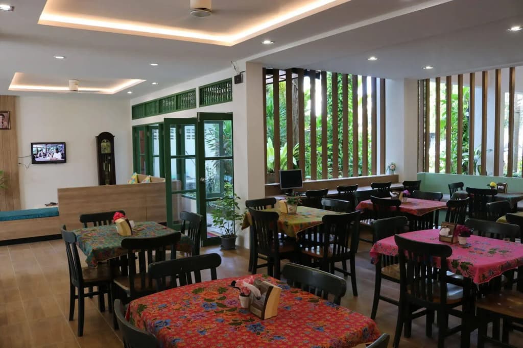 The Greenery Hotel - photo 18