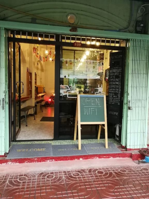 Sip N' Camp - Hostel - photo 17