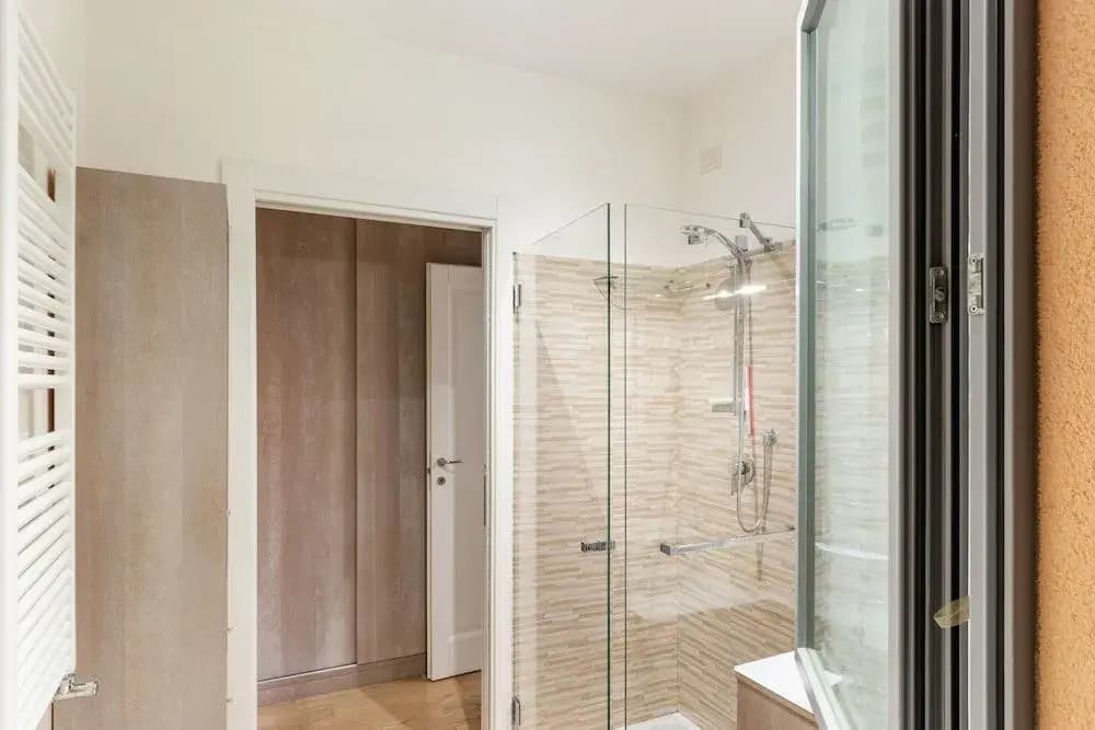 Colorful Boccaccio Apartment - photo 8