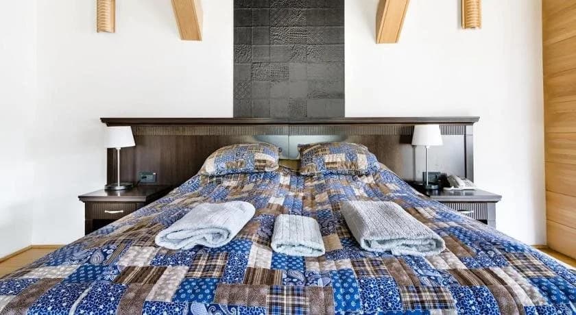 Vogue Apartments Room - photo 6