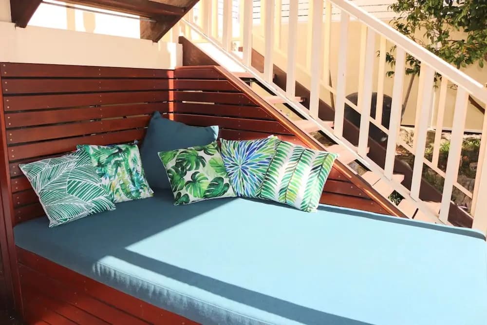 Spacious 4 Bedroom Seaside Gem - photo 13