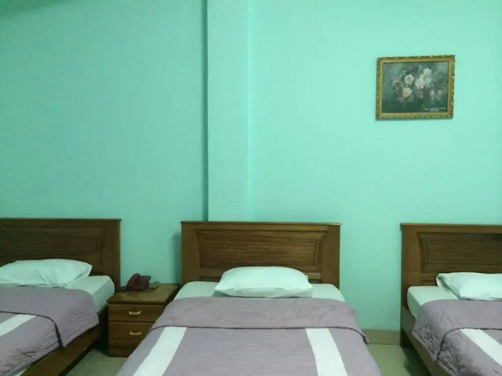 Phuong Long Hotel - photo 7