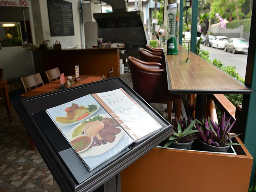Hotel Windsor Suites Bangkok - photo 10