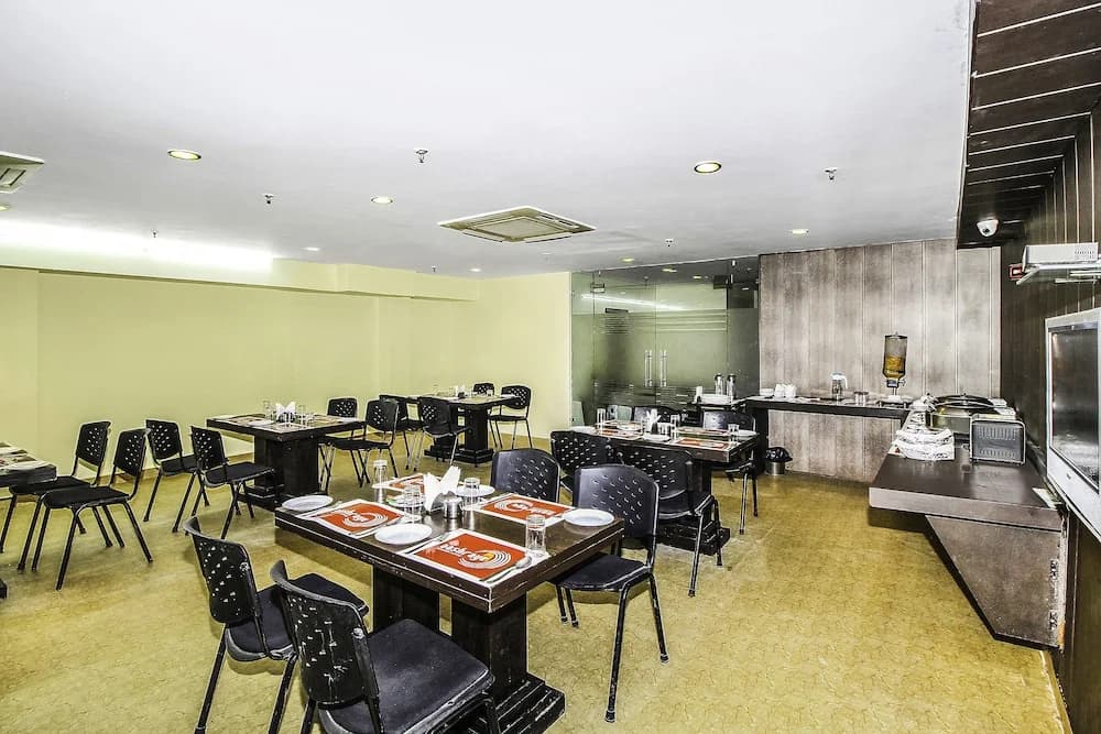 Stallen Suites Nehru Place by FabHotels - photo 23