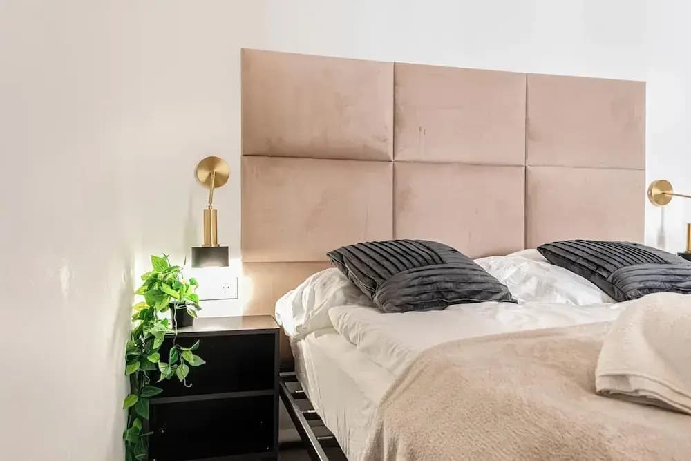 Cozy 2BR 1LR Apt Near Westbahnhof - photo 19
