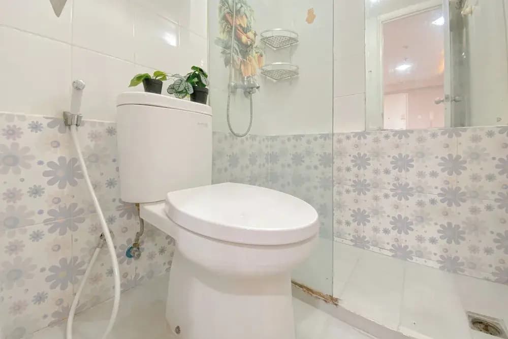 Homey 1BR Apartment @ Bassura City - photo 7