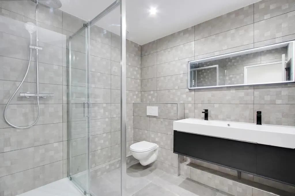 Trocadero/ Eiffel Tower - 3 Bedrooms- All New! - photo 6