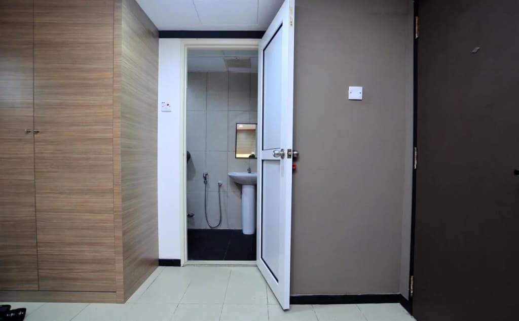 One Enigma Hotel - photo 6