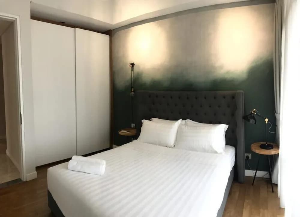 Anggun Residences Guesthouse - photo 4