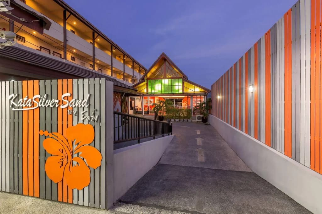 Kata Silver Sand Hotel by Eazy - photo 1