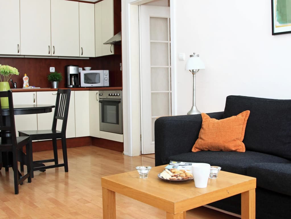 Theatre Apartments - photo 8