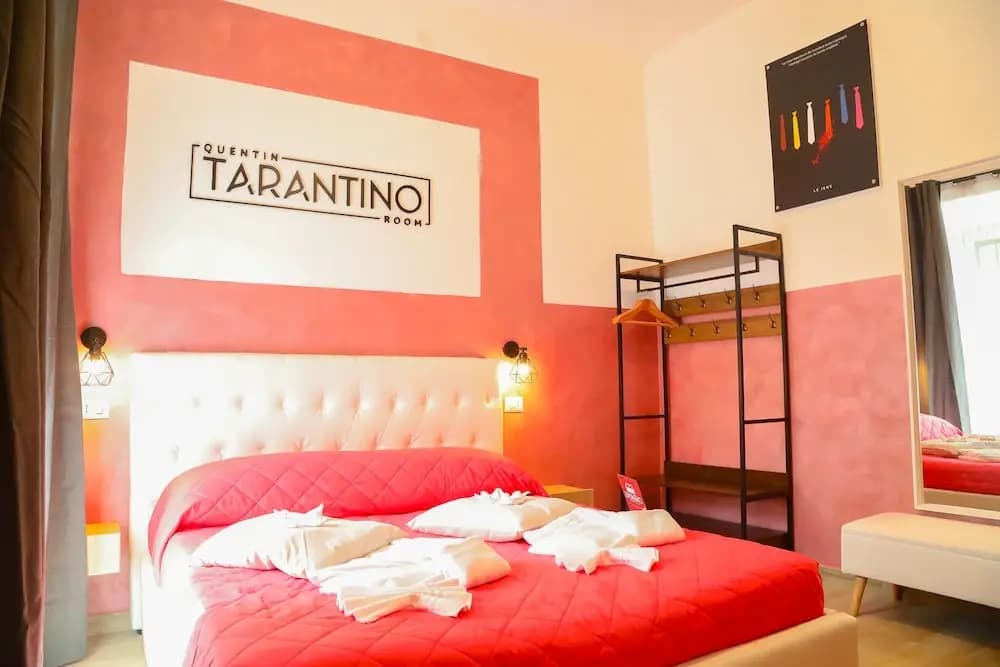 Cinemovie Guesthouse - photo 4