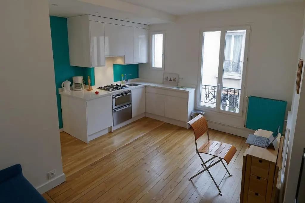 Quiet apartment near Montmartre - photo 3