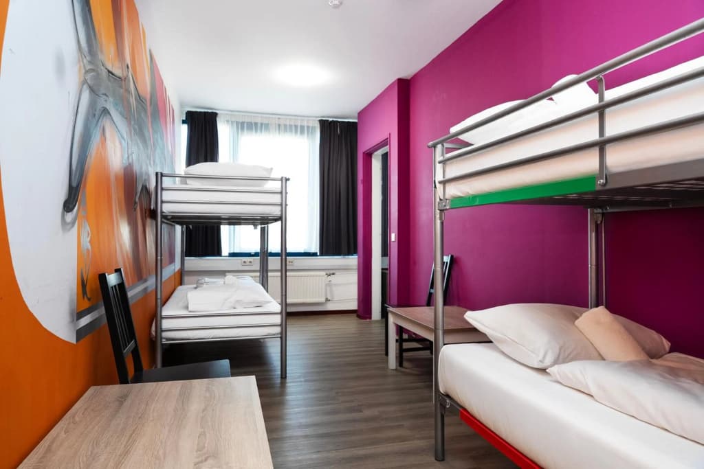 Amsterdam Teleport Hotel - photo 7