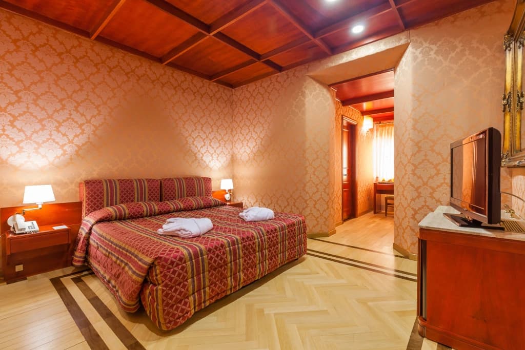Hotel Galles - photo 15