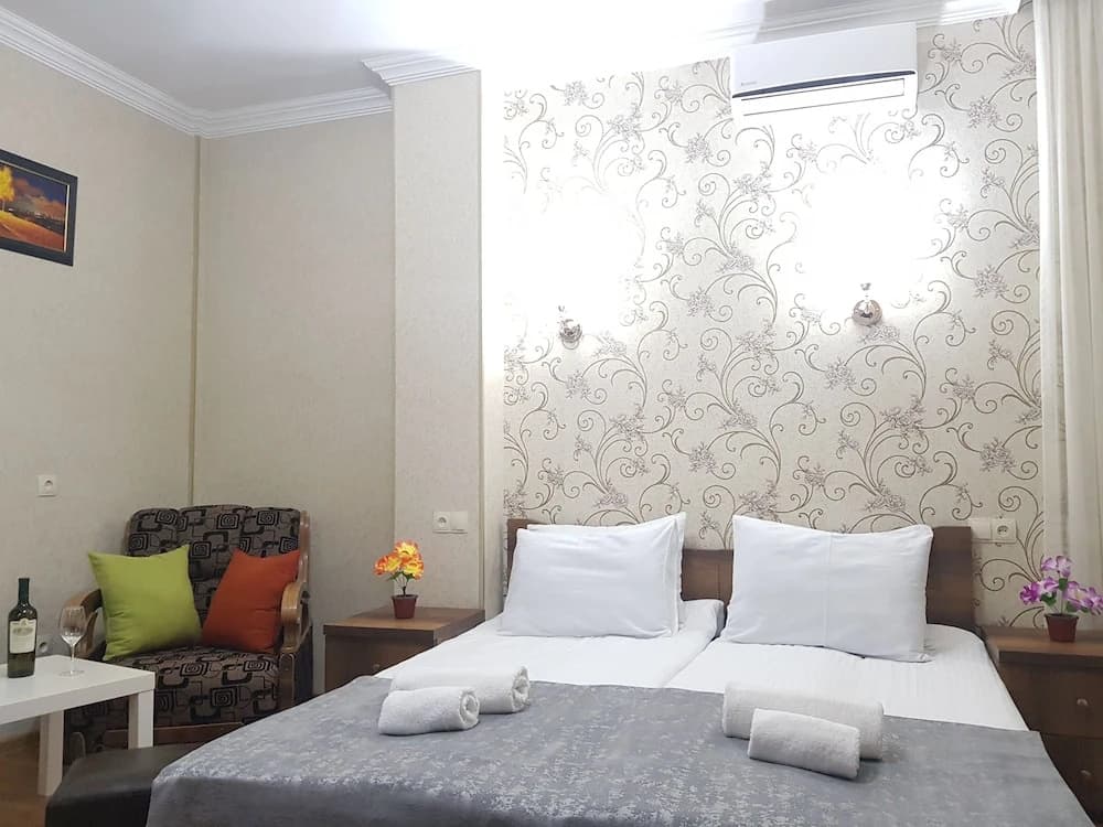 Gold Line Hotel - photo 5