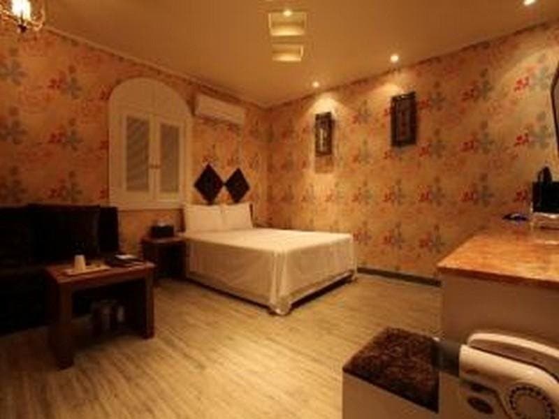R Hotel - photo 5