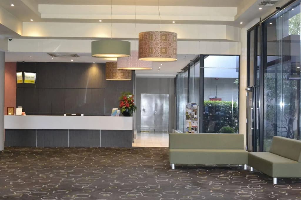 Dorset Gardens Hotel - photo 2