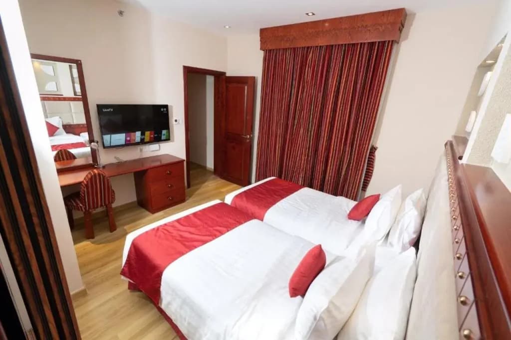 Al Liwan Suites Rawdat Al Khail - photo 6