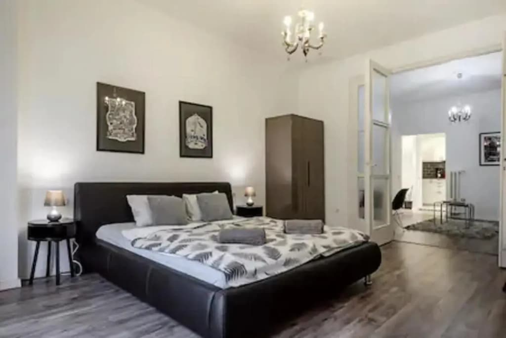 Splendid apartment at Gozsdu Courtyard - photo 38