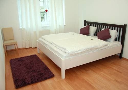 Livingston Apartment Premium - photo 2
