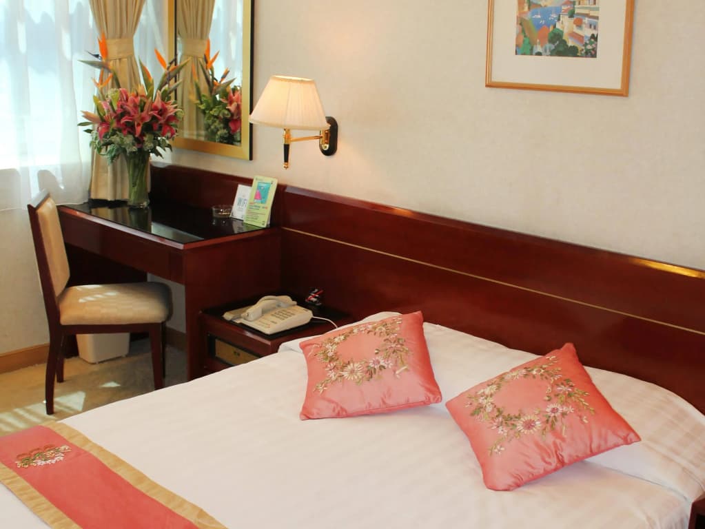 West Hotel - photo 4