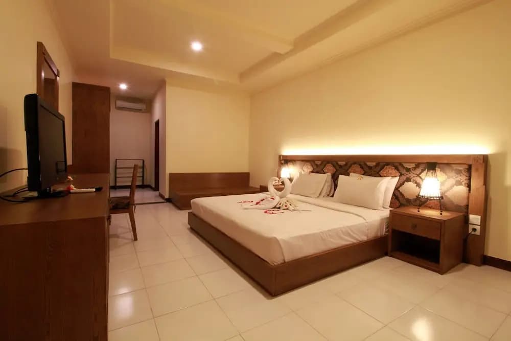 Diwangkara Beach Hotel & Resort - photo 2