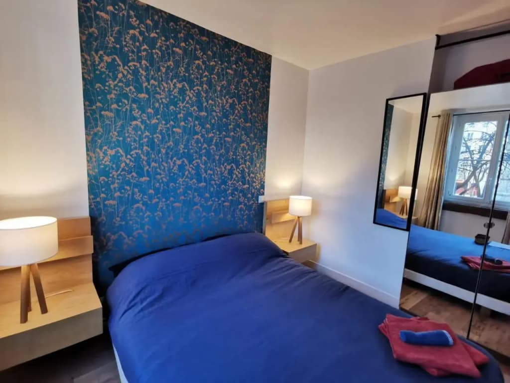Central & Nice ! 3 Bedrooms, 2 Bathrooms - photo 4