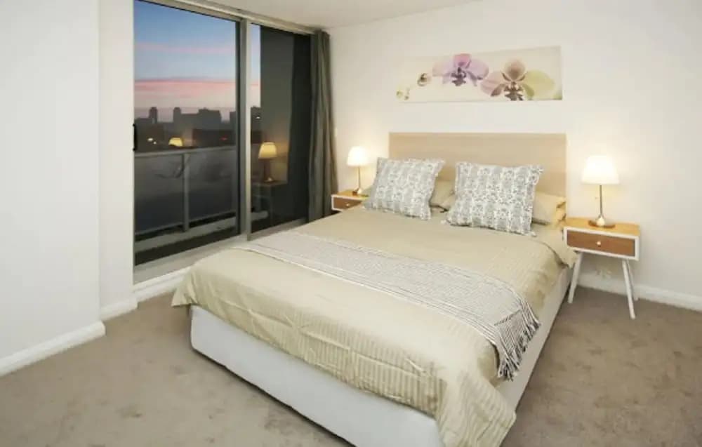 Deluxe Apartment with City Central View - photo 5