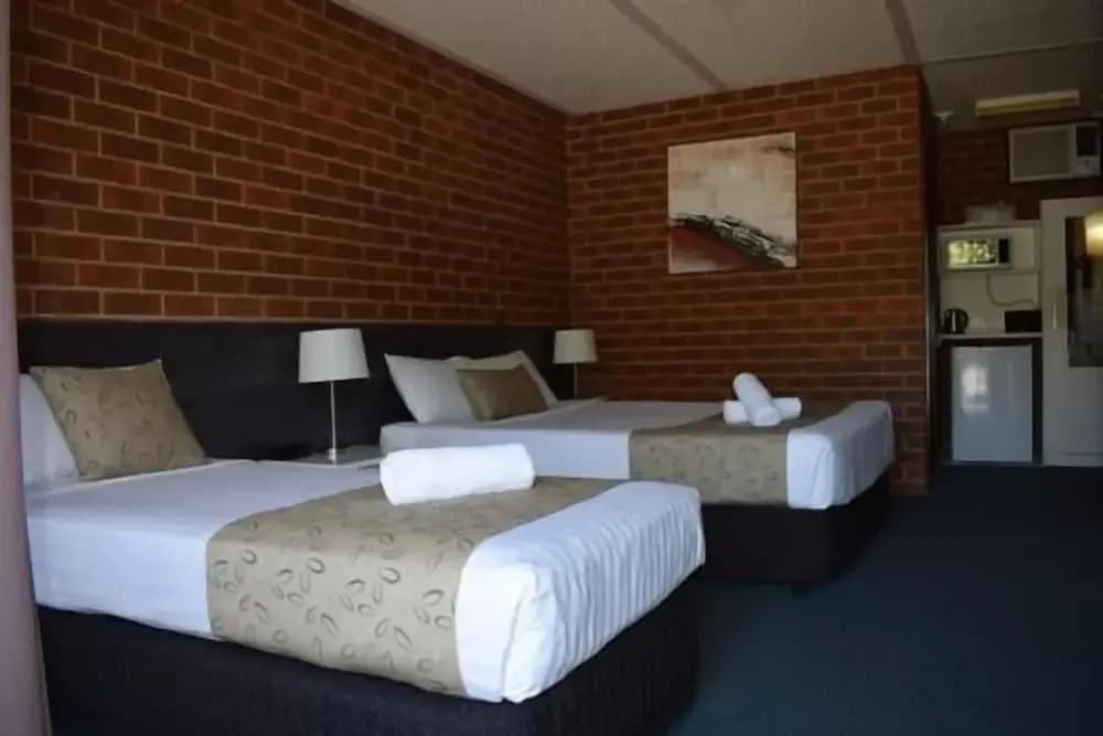 Healesville Motor Inn - photo 35