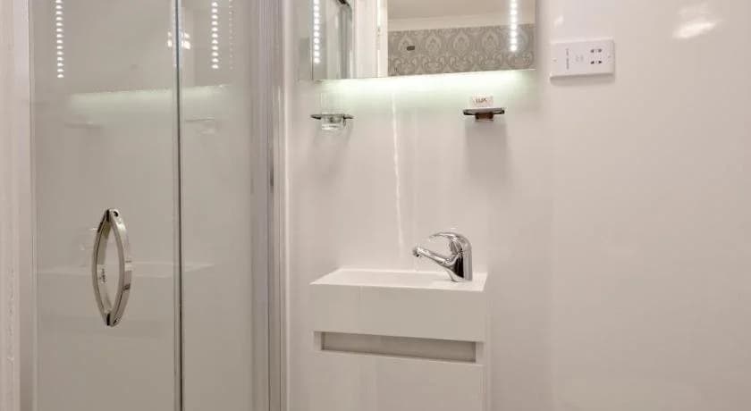 Alpha Guest House - photo 7