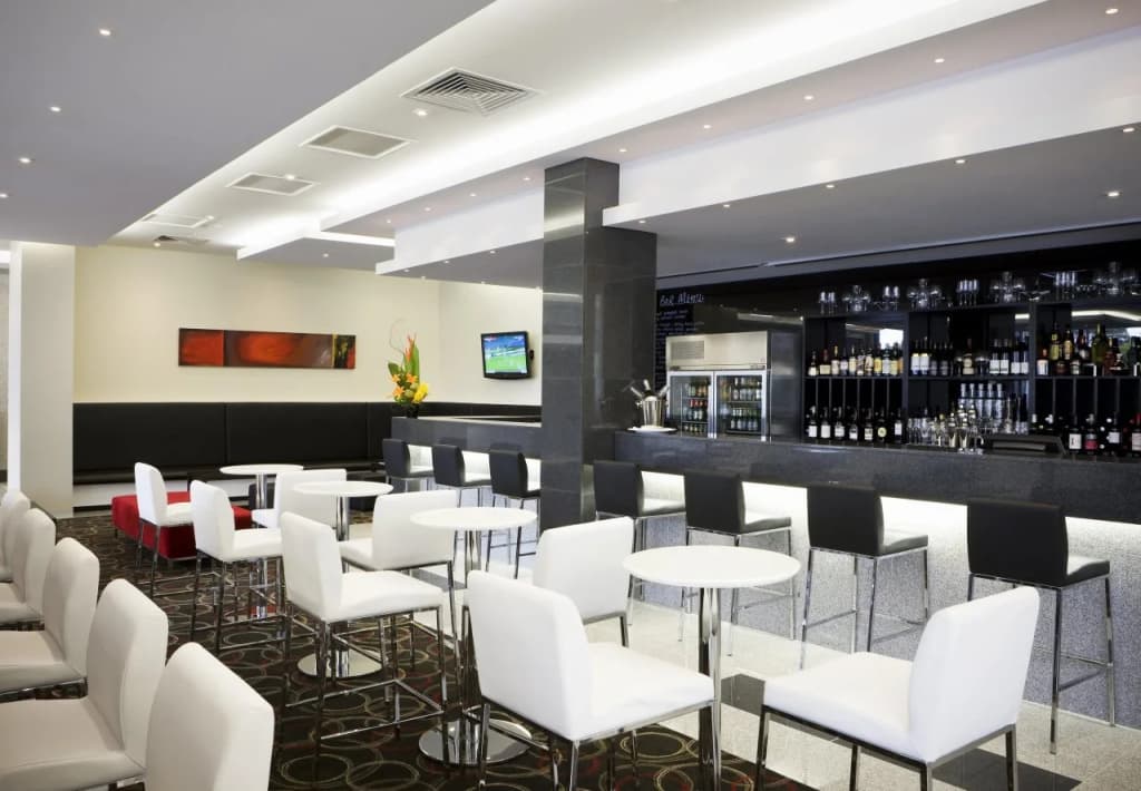 Mantra Melbourne Airport - photo 21