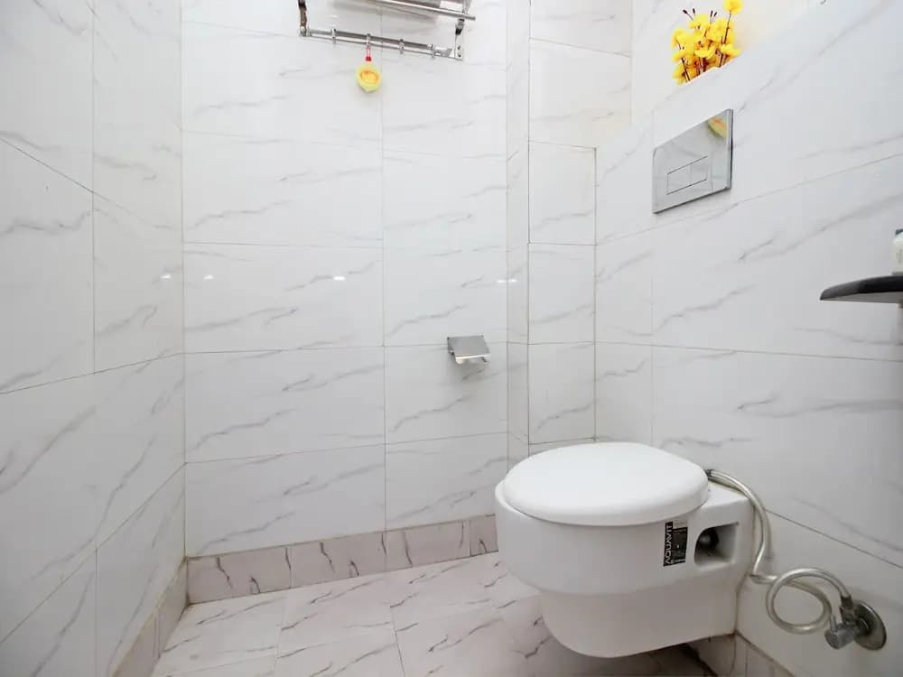 Hotel Jeyan Inn - photo 10