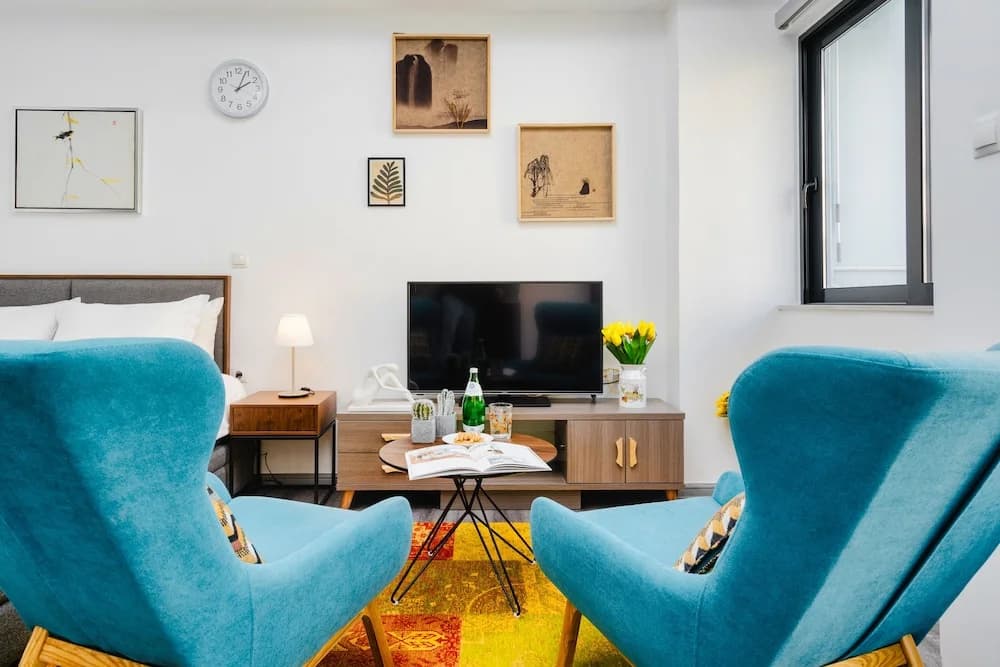 Sanders Home Suites - Charming Downtown Studio - photo 7