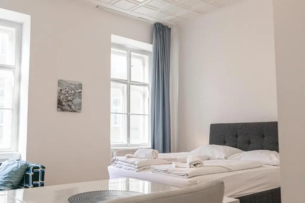 Central 3BR Shared Apartment - Bookable in Lockdown - main photo